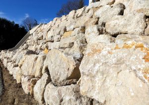 Solidification d'un flanc grâce à l'enrochement