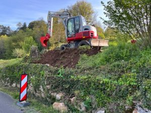 Aménagement d'une bordure de terrain